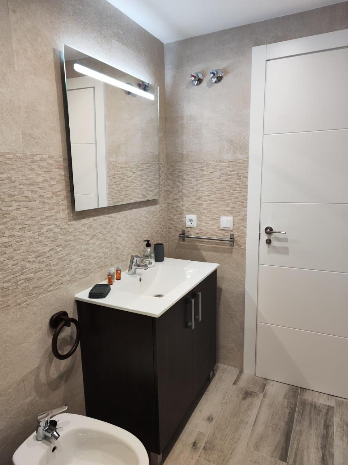 Apartamento Cumbre Loix, Con Parking Privado Y Wifi Gratis Benidorm Eksteriør bilde
